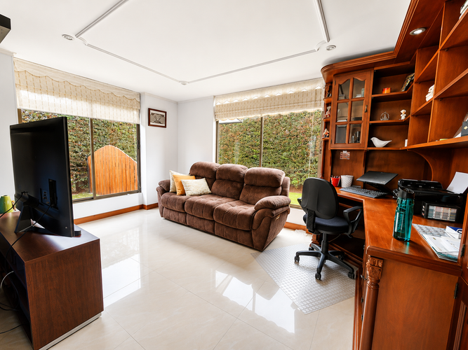 Casa de 3 alcobas en venta en La Floresta, Chía, 300 m² · foto 3 de 18