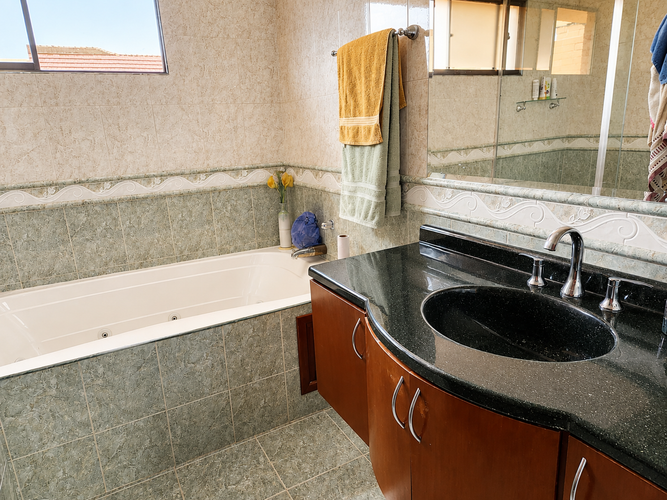 Casa de 3 alcobas en venta en La Floresta, Chía, 300 m² · foto 15 de 18