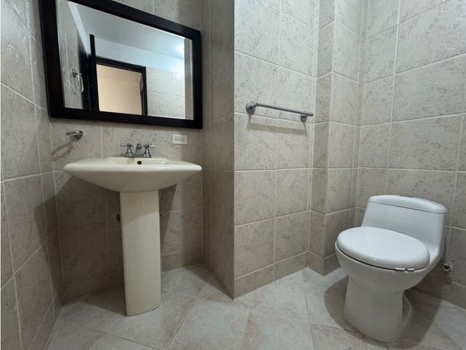 Casa de 4 alcobas en venta en Aves Maria, Sabaneta, 450 m² · foto 14 de 14