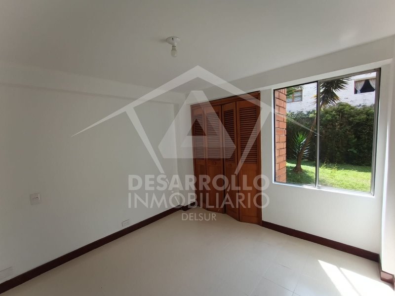 Apartamento en venta en El Poblado, Envigado · foto 3 de 14