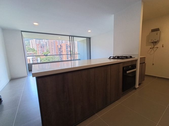 Apartamento de 2 alcobas en arriendo en Cumbres, Envigado, 86 m² · foto 7 de 19