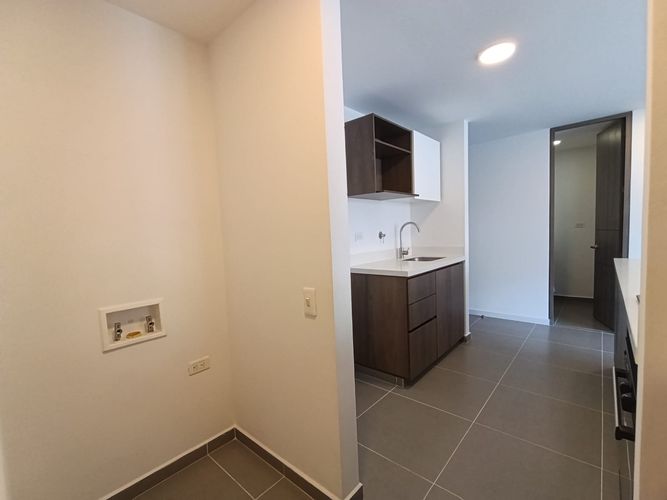 Apartamento de 2 alcobas en arriendo en Cumbres, Envigado, 86 m² · foto 9 de 19