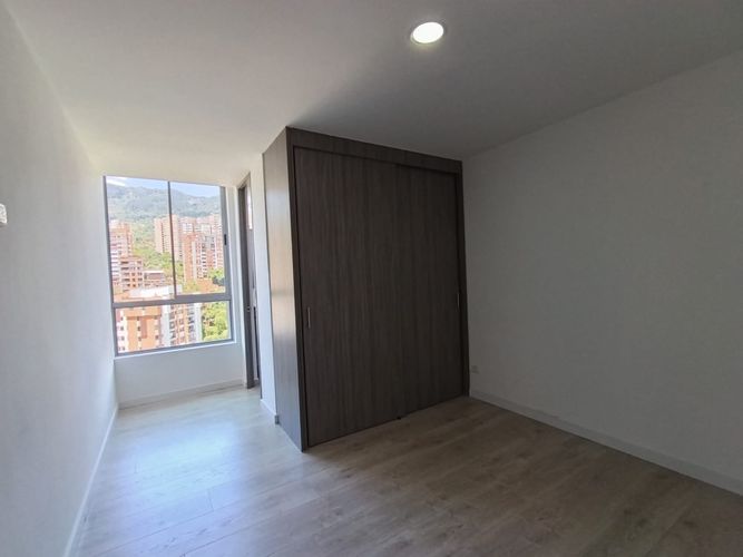Apartamento de 2 alcobas en arriendo en Cumbres, Envigado, 86 m² · foto 11 de 19