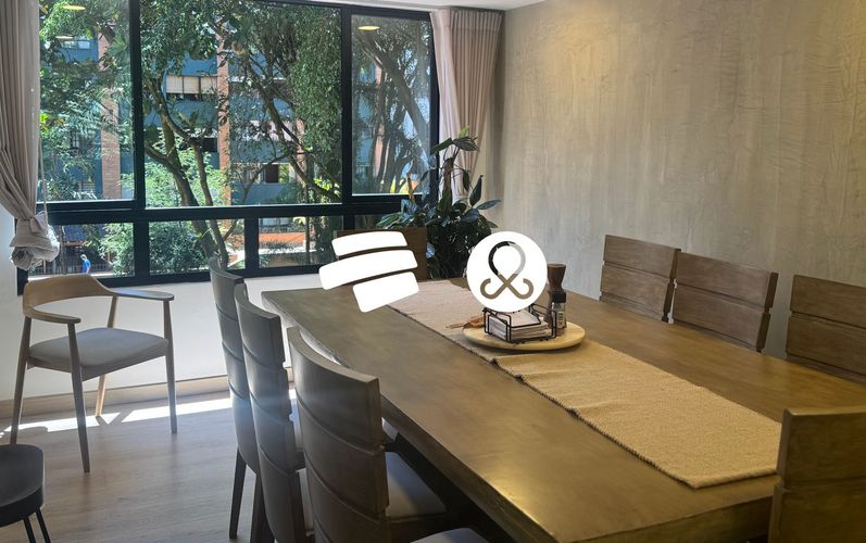 Apartamento de 3 alcobas en venta en El Castillo, Medellín, 137 m² · foto 12 de 20
