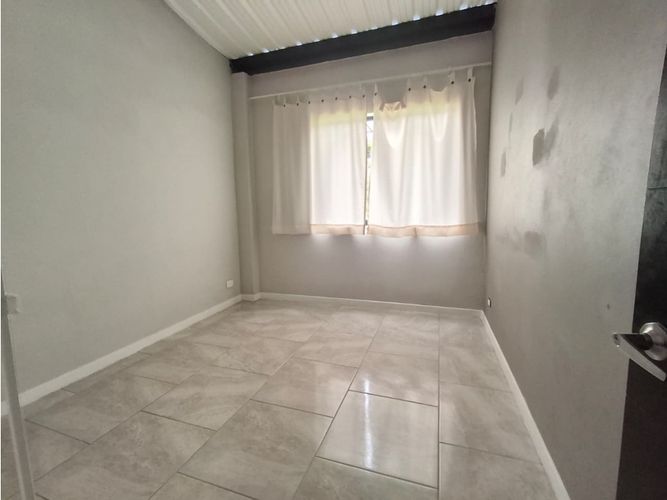 Casa de 3 alcobas en arriendo en San Jose, Guarne · foto 3 de 18