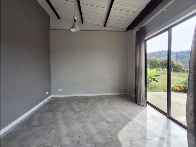 Casa de 3 alcobas en arriendo en San Jose, Guarne · foto 4 de 18