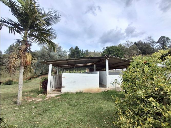 Casa de 3 alcobas en arriendo en San Jose, Guarne · foto 16 de 18