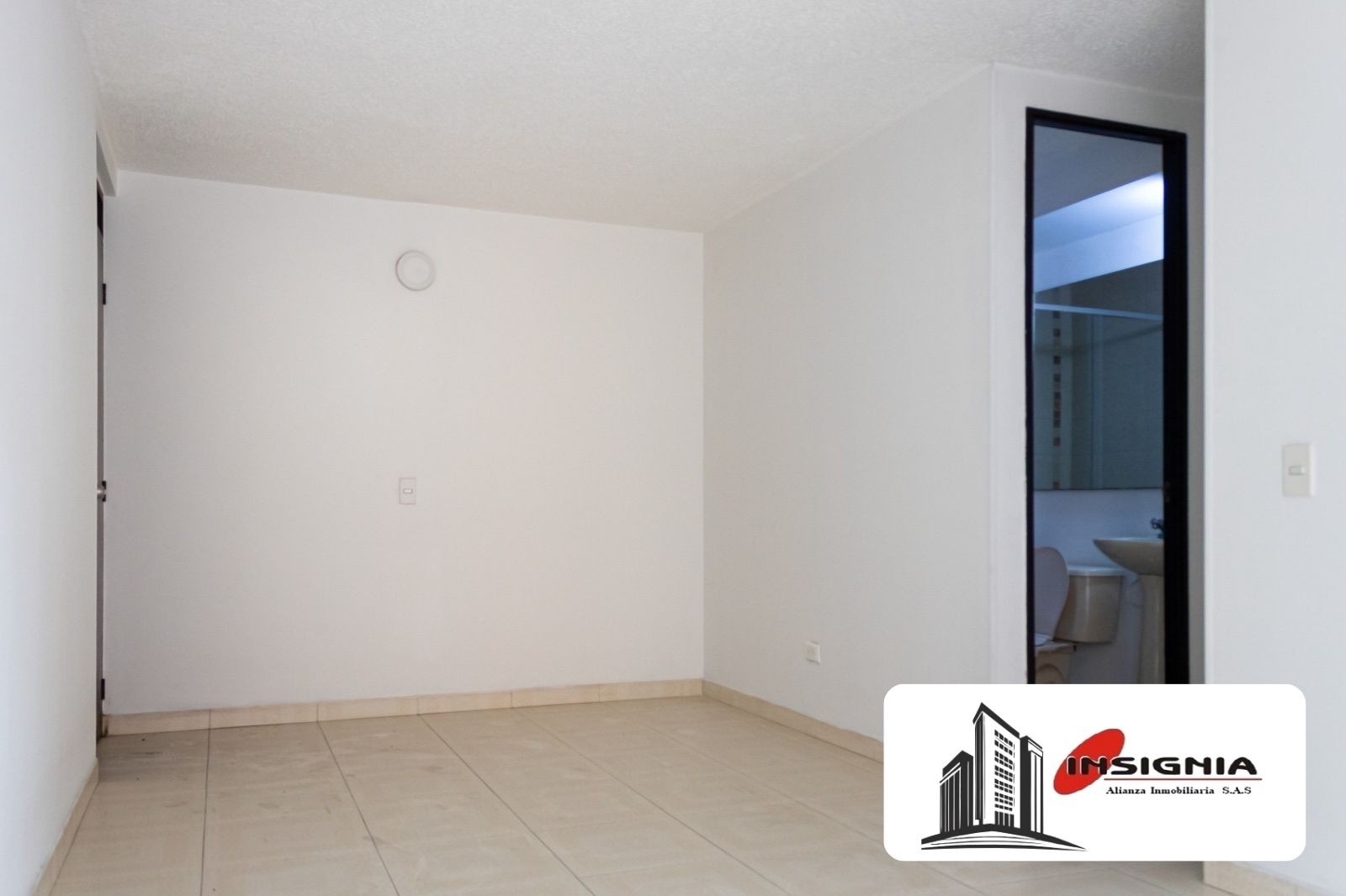 Apartamento en venta en Hayuelos, Bogotá · foto 3 de 20
