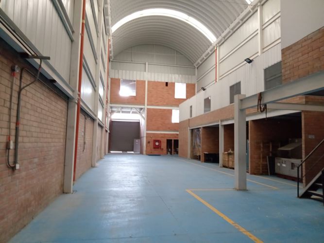 Bodega en venta en Tibito, Tocancipá, 702 m² · foto 3 de 6