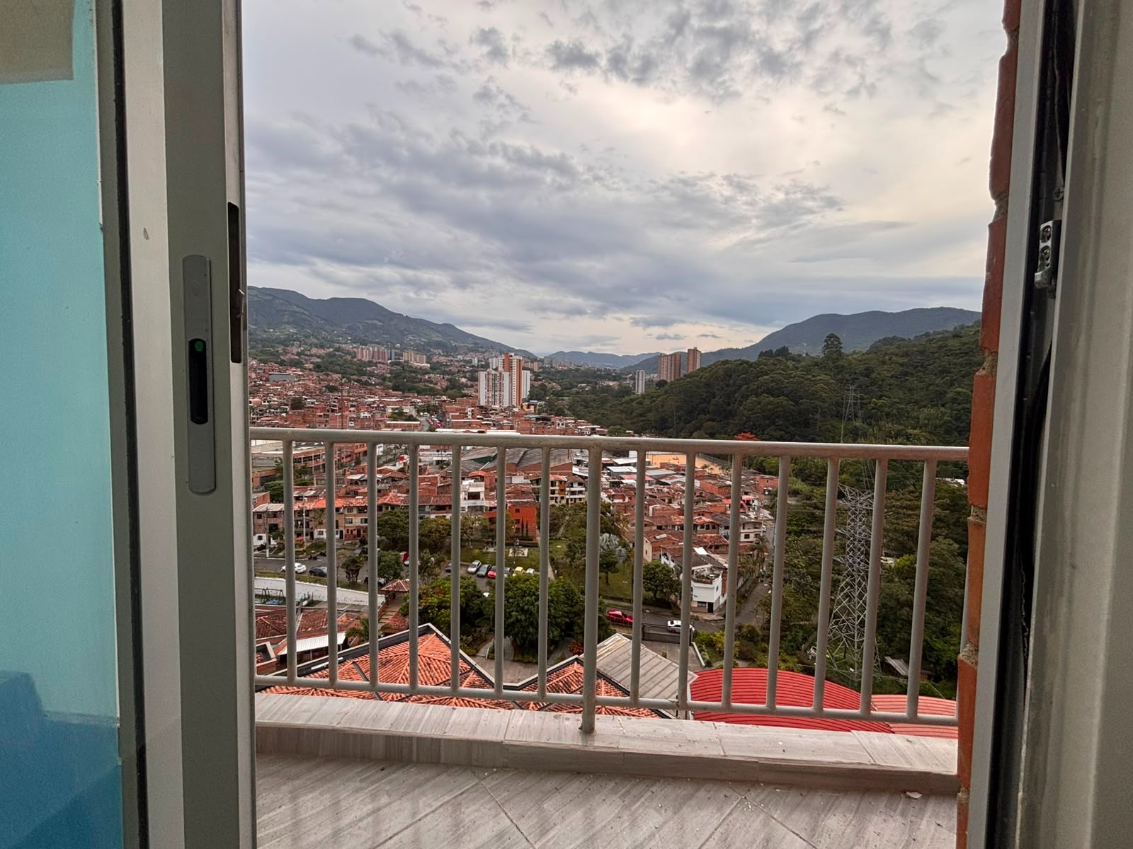 Apartamento en venta en Samaria Robles Del Sur, Itagüí · foto 4 de 24