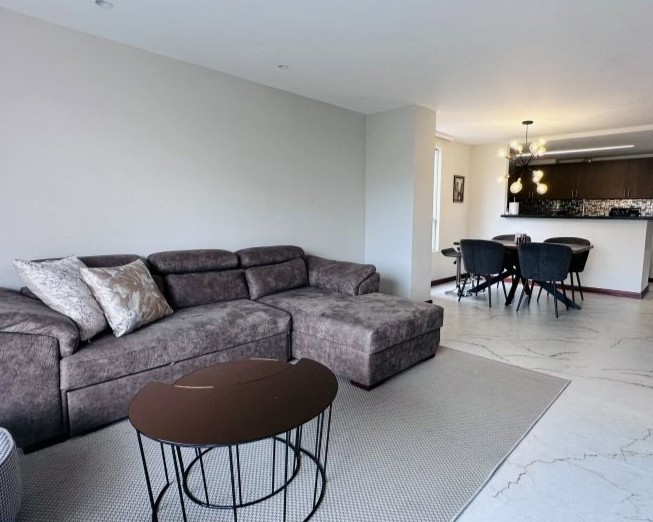 Apartamento en venta en Loma Benedictinos, Envigado · foto 2 de 15