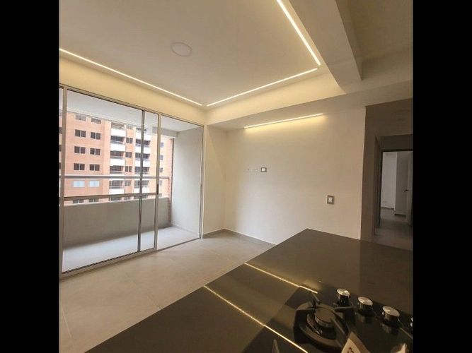 Apartamento de 3 alcobas en venta en San Jose Obrero, Bello, 71 m² · foto 2 de 12