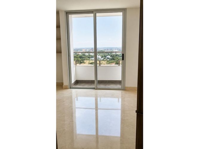 Apartamento de 4 alcobas en venta en Ciudad Jardin, Cali, 147 m² · foto 2 de 13