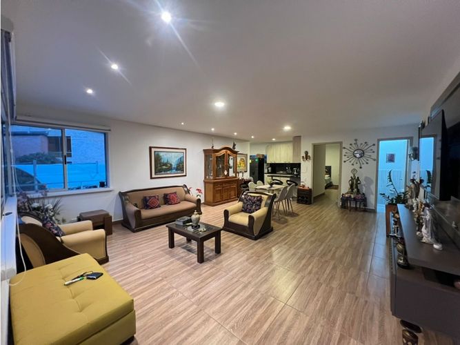 Casa de 3 alcobas en venta en La Pradera, Medellín, 198 m² · foto 6 de 18