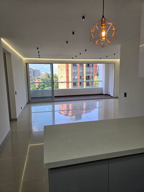 Apartamento de 4 alcobas en venta en Castropol, Medellín, 116 m² · foto 9 de 20