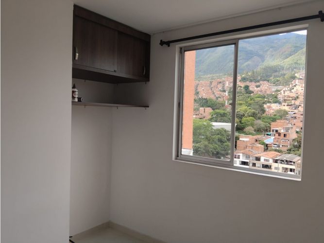 Apartamento de 3 alcobas en venta en Bello Horizonte, Bello, 60 m² · foto 4 de 12