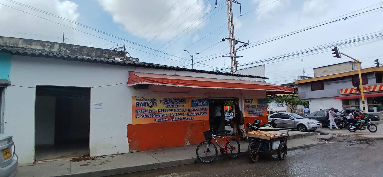 Retail space for rent in Bruselas, Cartagena