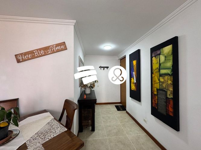 Apartamento de 3 alcobas en venta en El Diamante No. 2, Medellín, 80 m² · foto 3 de 12