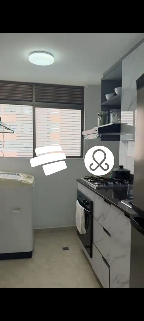 Apartamento de 3 alcobas en venta en El Diamante No. 2, Medellín, 80 m² · foto 9 de 12