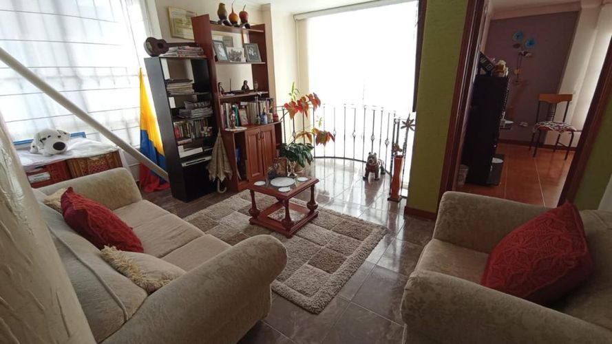 Casa de 4 alcobas en venta en Tunja, Tunja, 273 m² · foto 2 de 24