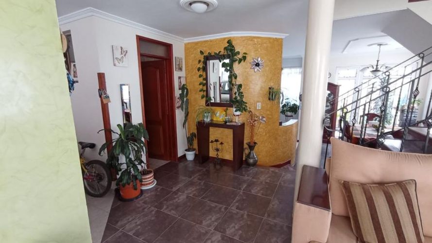 Casa de 4 alcobas en venta en Tunja, Tunja, 273 m² · foto 11 de 24
