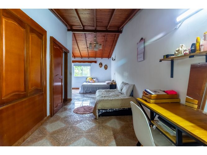 Casa de 3 alcobas en venta en Rodeo Alto, Medellín, 120 m² · foto 10 de 18