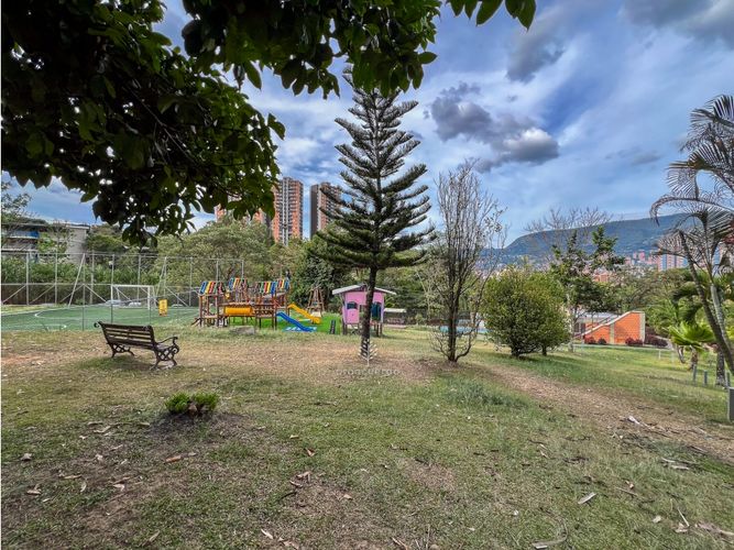 Casa de 3 alcobas en venta en Rodeo Alto, Medellín, 120 m² · foto 17 de 18