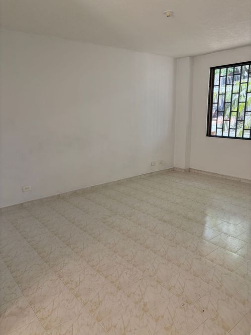 Apartamento de 3 alcobas en venta en El Bosque, Cali, 101 m² · foto 3 de 20