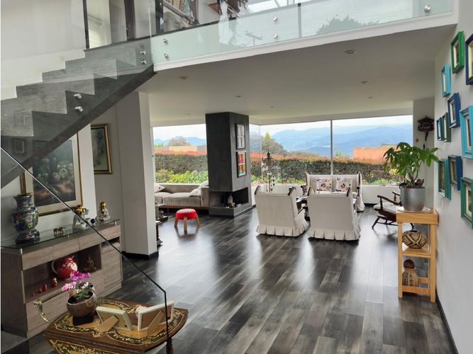 Casa de 4 alcobas en arriendo en Aposentos, Sopó, 270 m² · foto 4 de 20