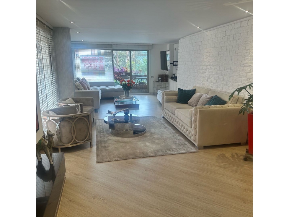 Apartamento en venta en Chicó Reservado, Bogotá · foto 2 de 20