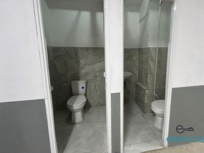 Bodega en arriendo en Manrique Central, Medellín, 240 m² · foto 9 de 9