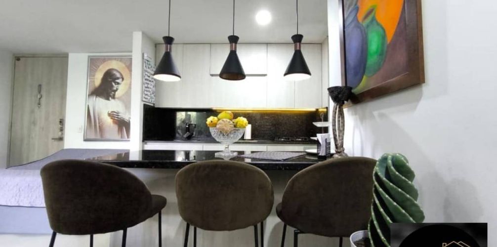 Apartamento en venta en El Poblado, Medellín · foto 3 de 10