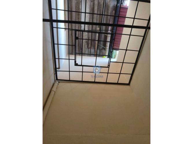 Apartamento de 5 alcobas en venta en San Jorge, Pereira, 69 m² · foto 2 de 11