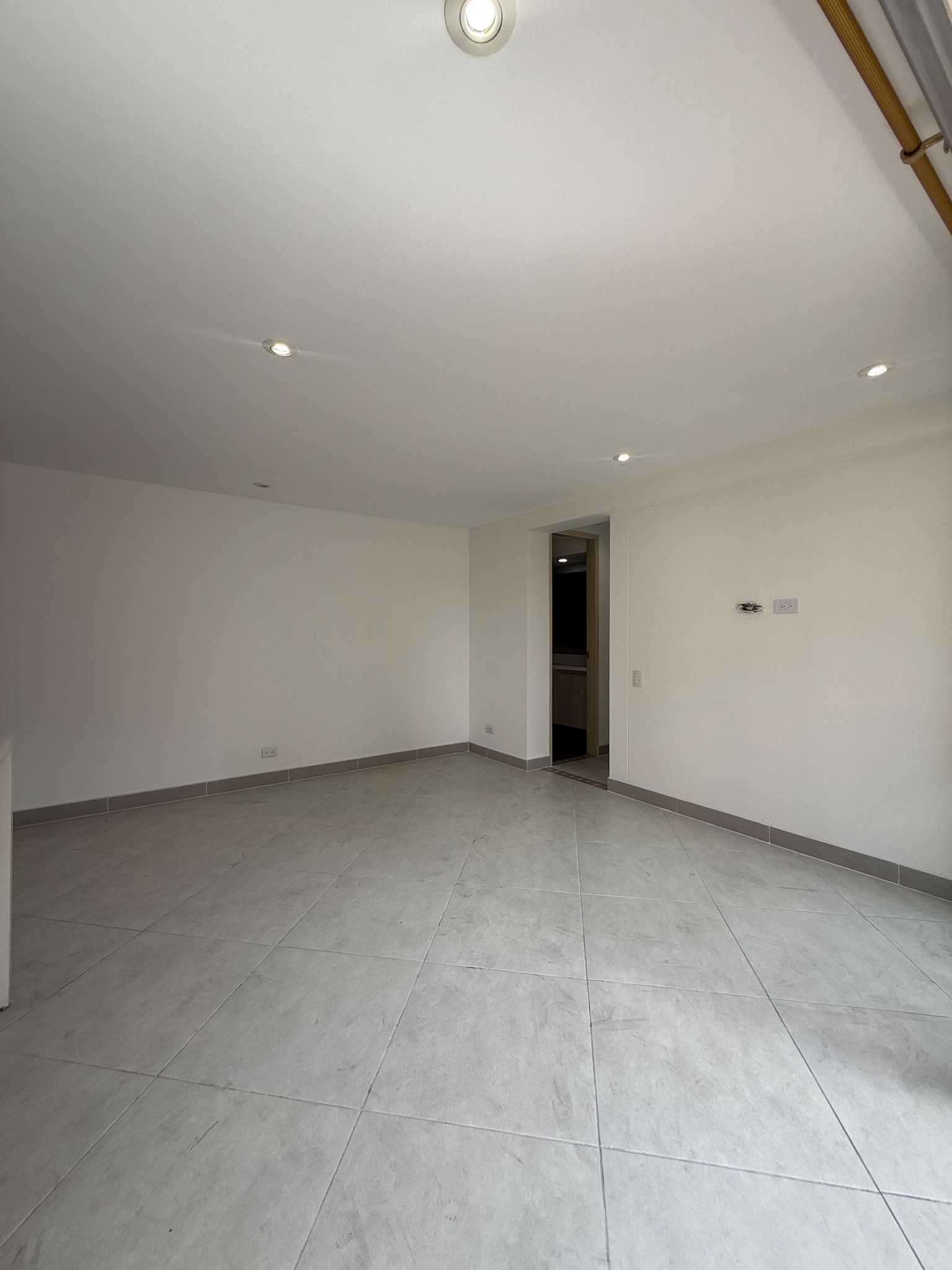 Apartamento en venta en San German, Medellín · foto 8 de 24