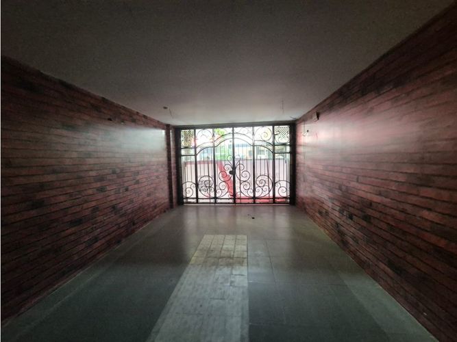 Local en arriendo en Multicentro, Cali, 96 m² · foto 7 de 8