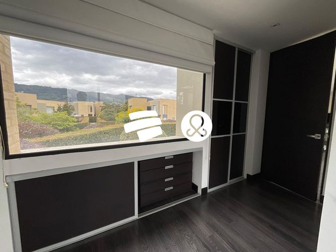 Casa de 3 alcobas en venta en Pueblo Viejo, Cota, 191 m² · foto 18 de 24
