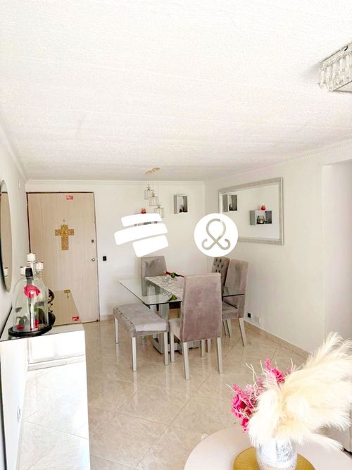 Apartamento de 3 alcobas en venta en La Milagrosa, Medellín, 112 m² · foto 3 de 18