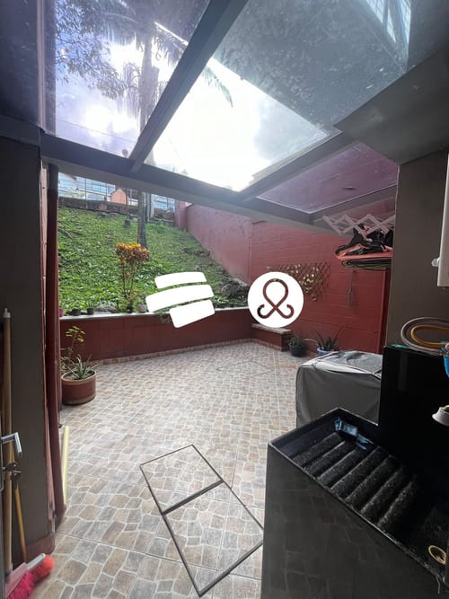 Apartamento de 3 alcobas en venta en La Milagrosa, Medellín, 112 m² · foto 17 de 18