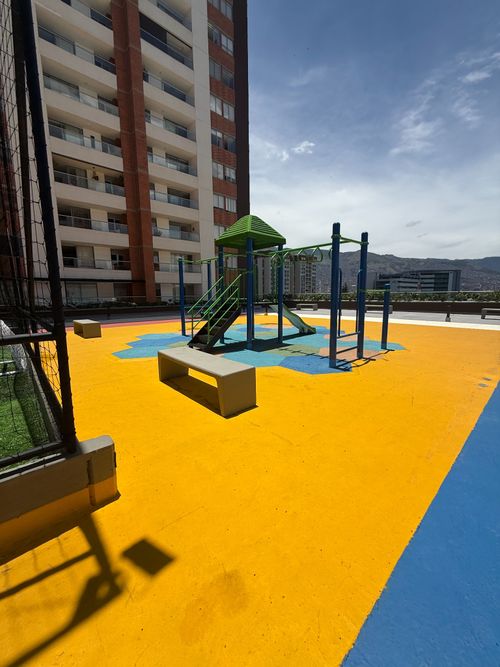 Apartamento en venta en Altamira, Medellín · foto 5 de 24