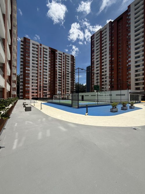 Apartamento en venta en Altamira, Medellín · foto 2 de 24