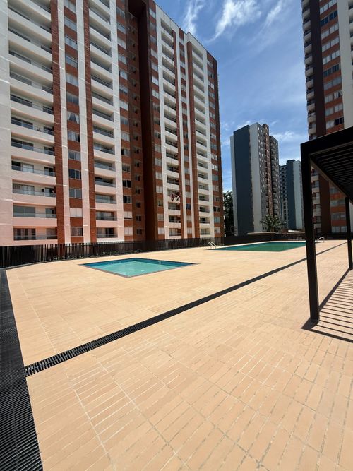 Apartamento en venta en Altamira, Medellín · foto 3 de 24