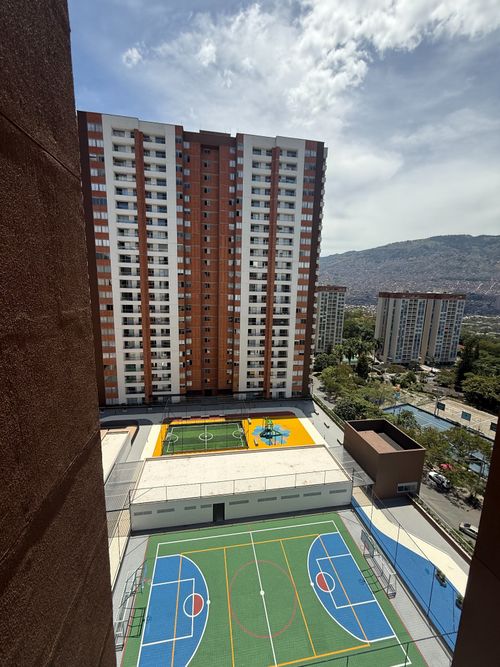 Apartamento en venta en Altamira, Medellín · foto 12 de 24
