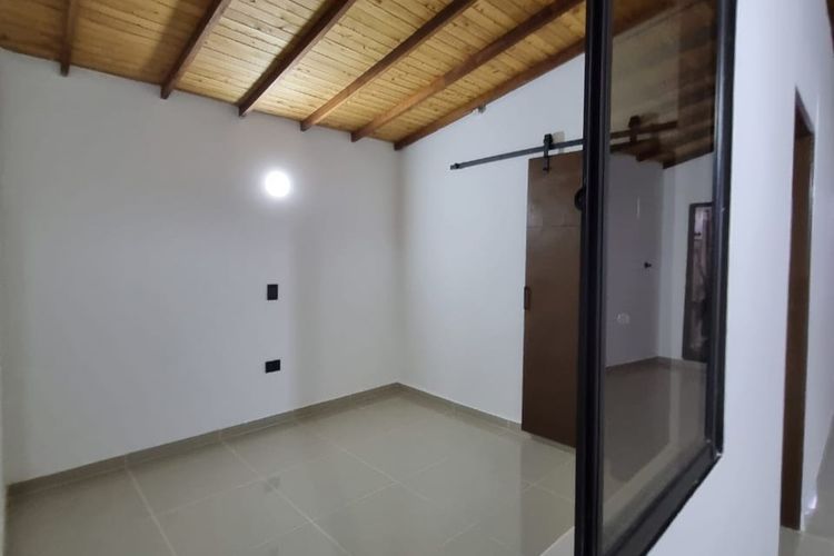 Casa de 3 alcobas en venta en La Mina, Envigado, 92 m² · foto 24 de 24