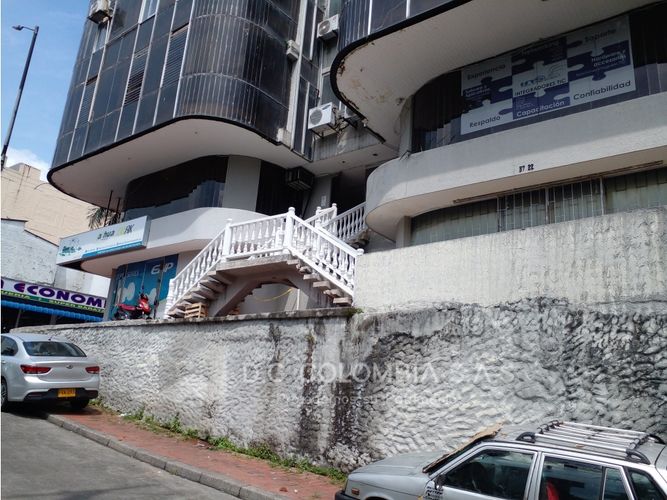 Local en venta en Centro, Villavicencio, 83 m² · foto 2 de 16