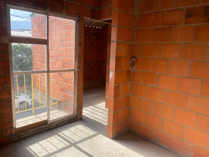 Casa de 2 alcobas en venta en Ub. Villa Paulina Etapa Ii, Jamundí, 48 m² · foto 10 de 14