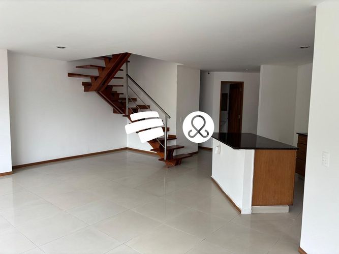 Apartamento de 3 alcobas en venta en Loma De La Doctora, Sabaneta, 114 m² · foto 2 de 15