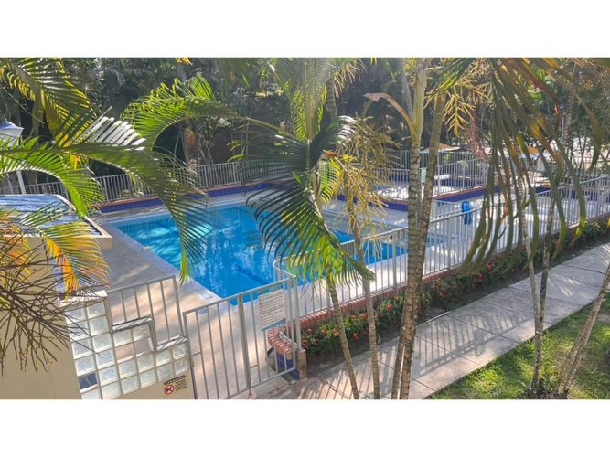 Apartamento de 3 alcobas en venta en Cañaveral, Floridablanca, 106 m² · foto 10 de 12