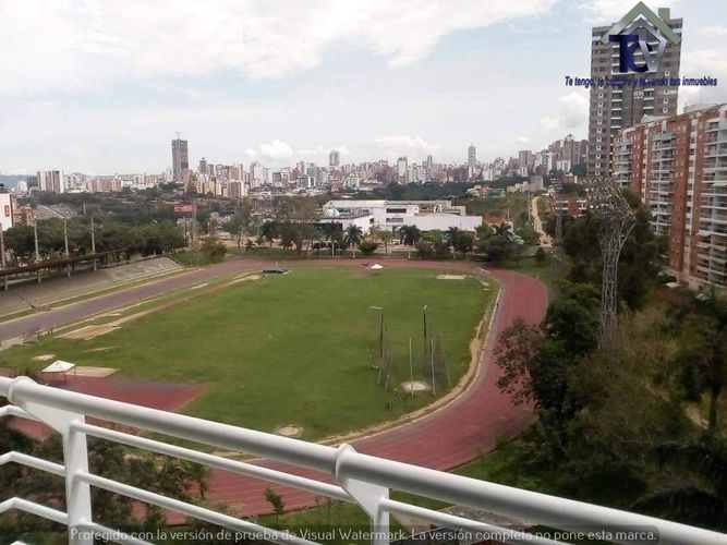Apartamento de 3 alcobas en venta en El Tejar, Bucaramanga, 121 m² · foto 3 de 6