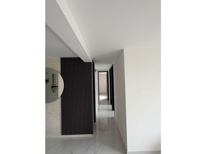 Apartamento de 3 alcobas en venta en Loma De Los Bernal, Medellín, 72 m² · foto 6 de 12