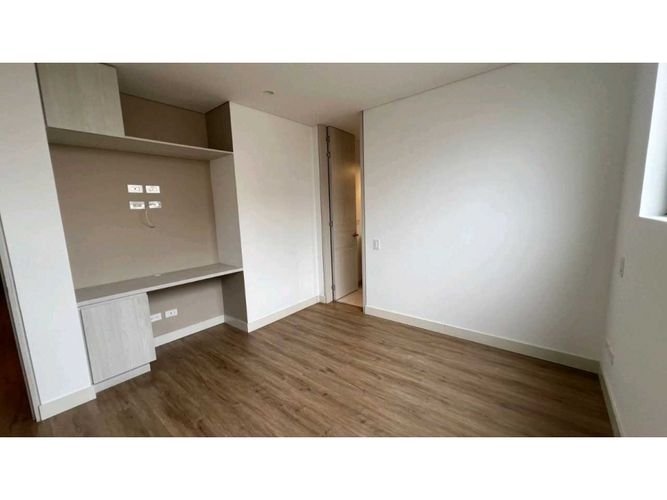 Apartamento de 2 alcobas en venta en San Patricio, Bogotá, 79 m² · foto 13 de 23